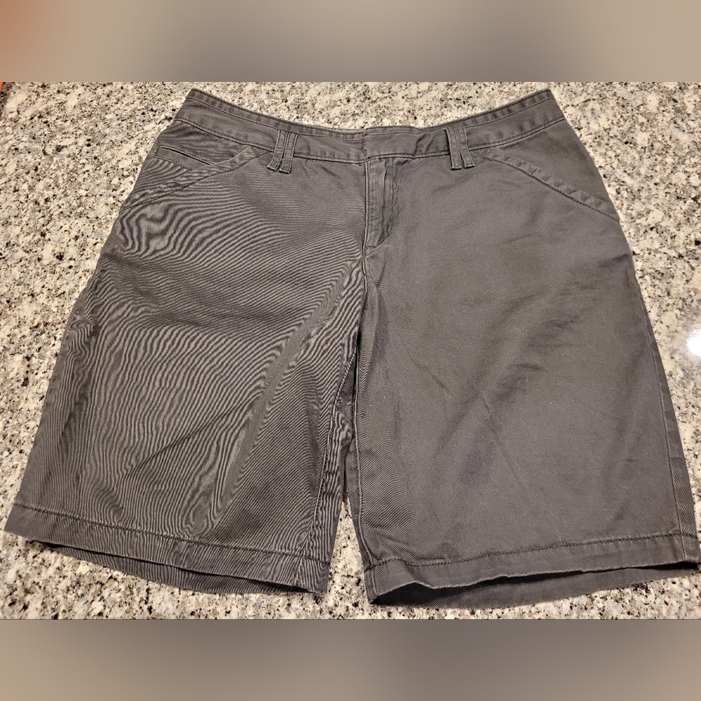 Eddie Bauer Women's shorts P10
